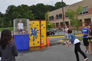 South Lakes kicks off the school year with annual block party