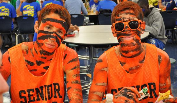 Students go crazy over Class Color Day