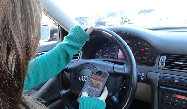Two state senators draft bill that could alter state law on texting and driving