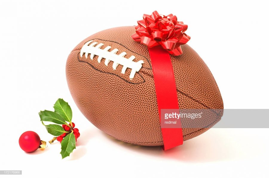 Christmas+-themed+football%2C+photo+by+redmal+taken+from+Getty+Images