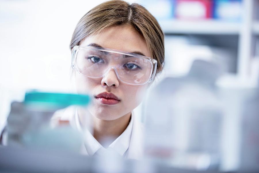 Why you should stop taking your lab goggles for granted