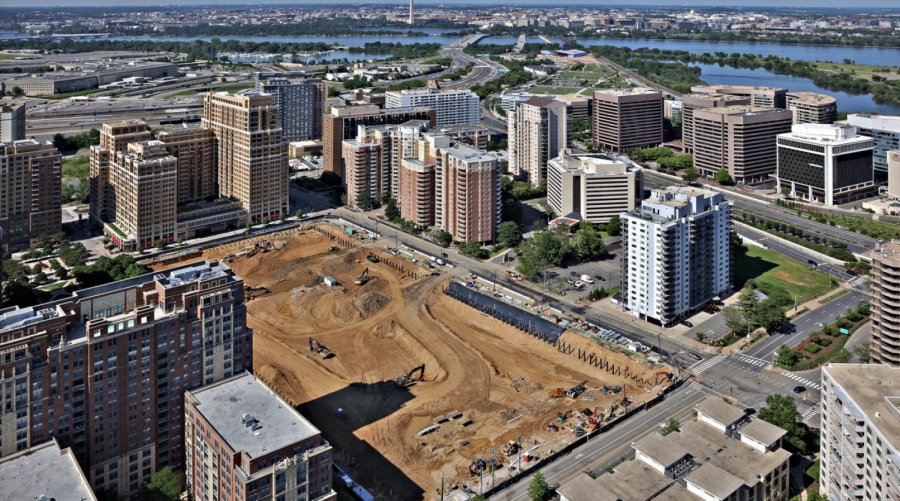 Image via Amazon: Construction site for one of Amazons HQ2 Arlington buildings, just across the Potomac River from D.C.
