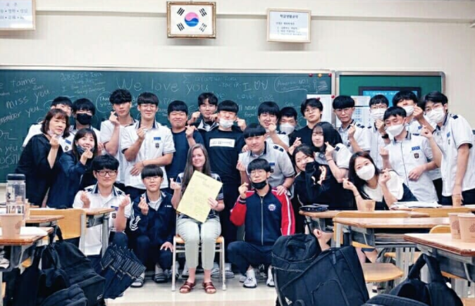 Ms. Whitfield and her students in Korea - Image via Ms. Whitfield
