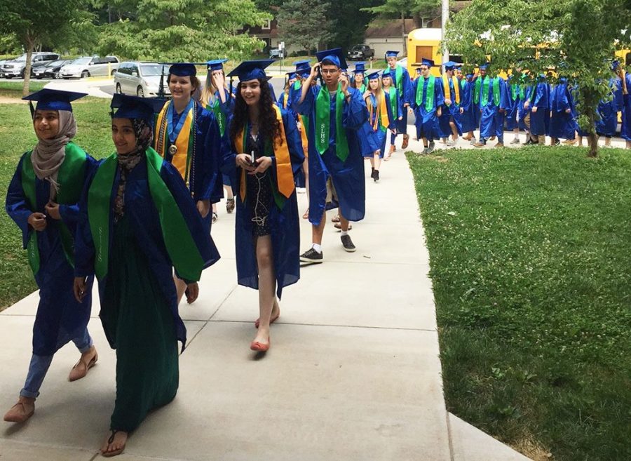 The Class of 2017 - Image via FCPS