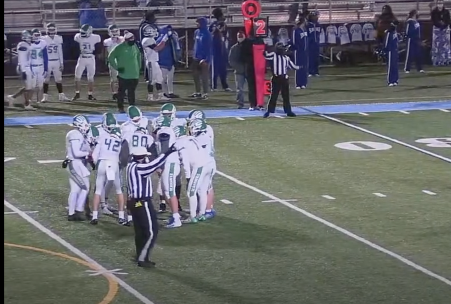 South Lakes playing Yorktown - Image via YHS Boosters on Youtube