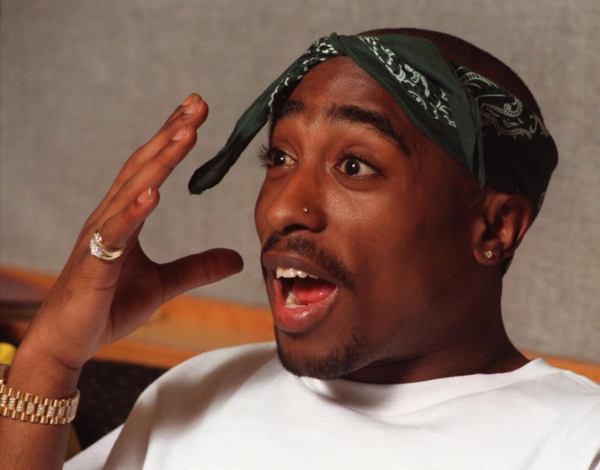 Image Credits: Tupac Shakur in 1995 H/T (Perry C. Riddle / Los Angeles Times)